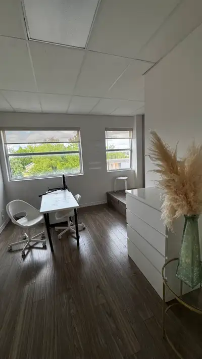 Salle à louer, View more