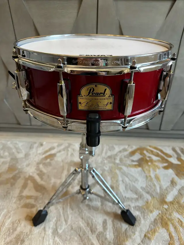 Limited Edition Chad Smith Snare Pearl Drum in Drums & Percussion in Guelph - Image 2