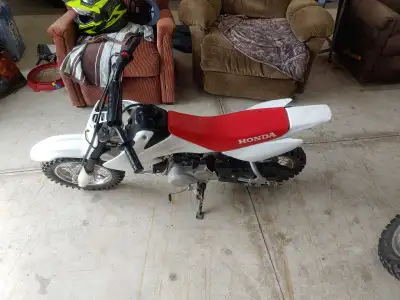 2018 CRF 50 very well taking care of . Starts first kick. kids have out grown .moving up to 80cc .as...