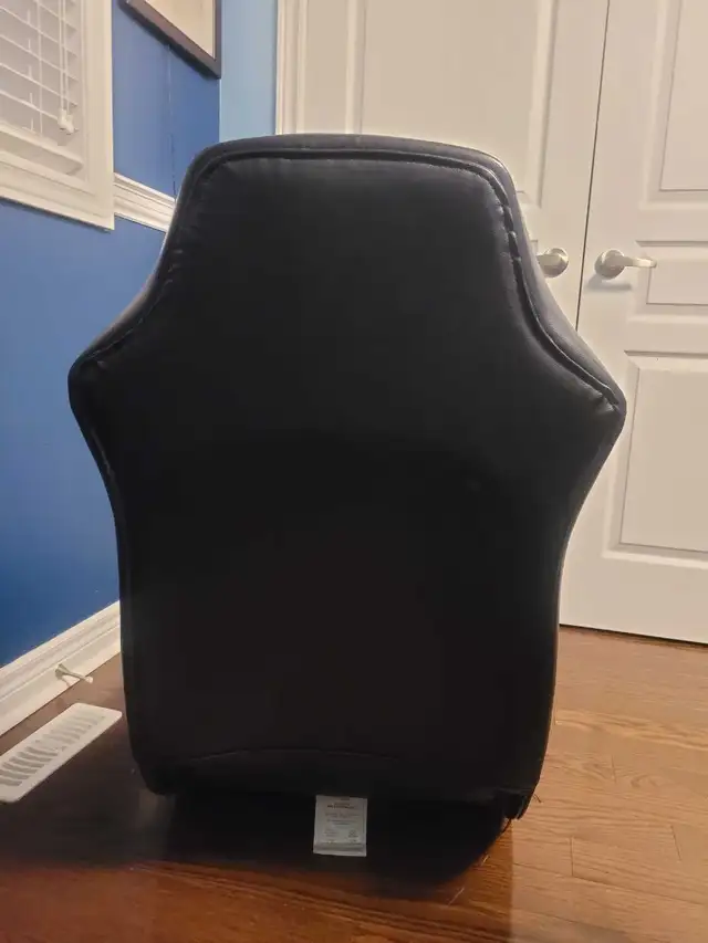Gaming rocker chair in Chairs & Recliners in Markham / York Region - Image 5
