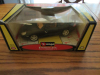 Burago Porsche 911 Carrera 4 Special Collection 1/18 Scale