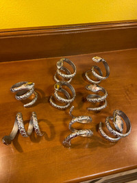 Never Used 8 Silver Metal Snake Napkin Holders