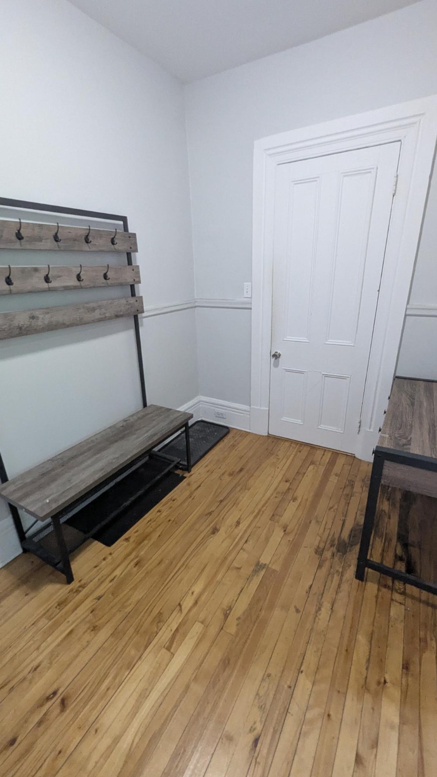 Grand 5 ½ à Louer –  à NDG/ Bright & Spacious 5 ½ for Rent — photo 2