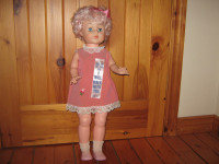 WALKING DOLL / DOLL & CRIB