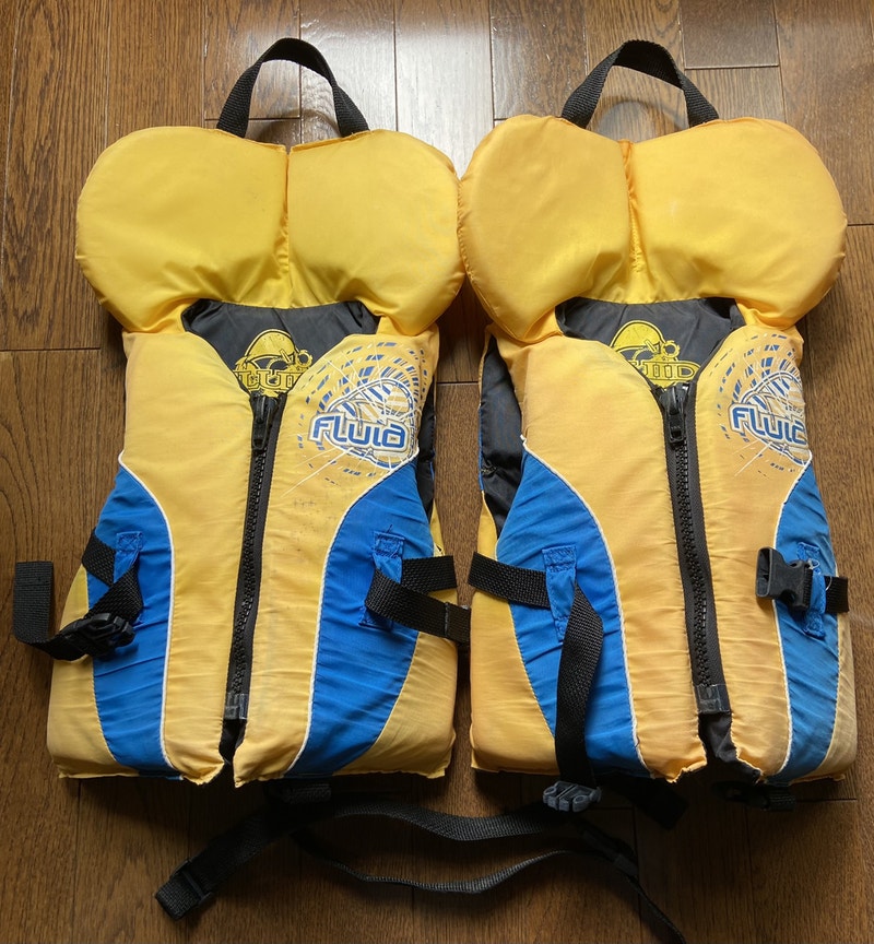 Gilets de sauvetage pour enfant/Life jackets for kids Sports