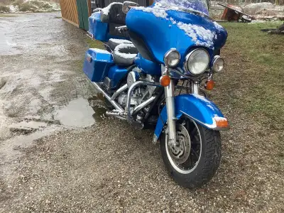 In good shape for 2001. Requires no work to drive home. Starts and runs very well.