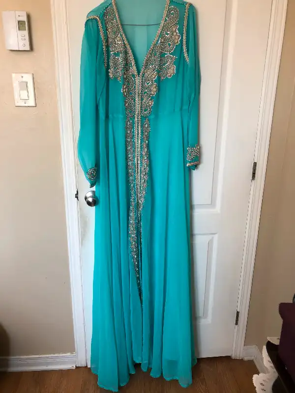 luxurious kaftan in Wedding in Gatineau - Image 4