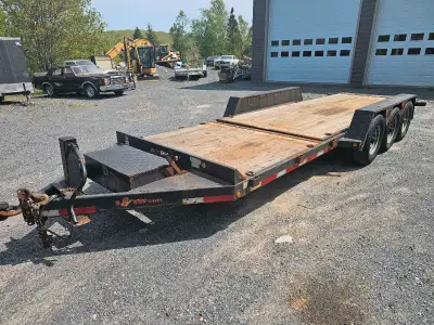 2017 BWISE 26000 lbs tri axle trailer. 7000lb axles, needs mvi.