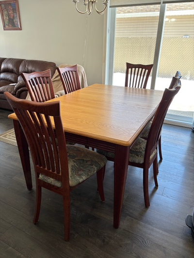 Set de salle à dîner en chêne massif, View more