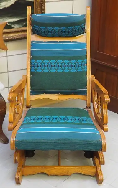 Chaise berçante antique, View more