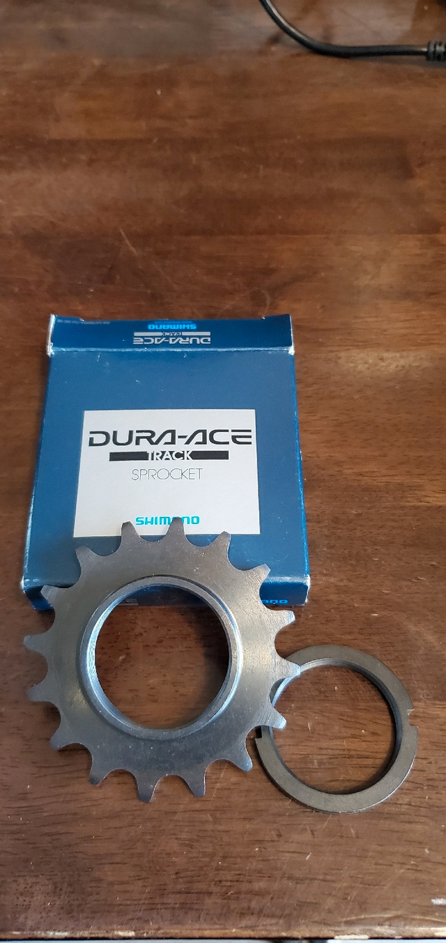 Dura Ace 16T track sprocket and lock ring in Frames & Parts in Mississauga / Peel Region
