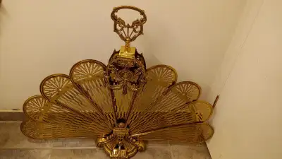 $225 Vintage heavy brass folding fan fireplace screen The fan is 29 inches tall - 10 1/2 inches at b...