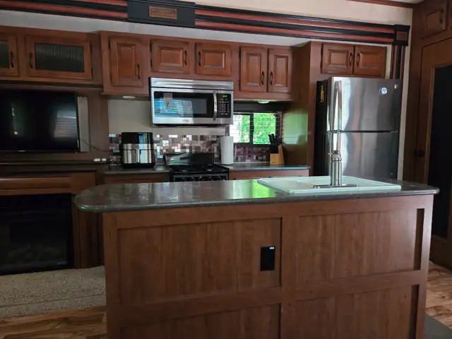 Bungalow on Lake Huron Bayfield-2025 Fees Included in Park Models in Grand Bend - Image 6