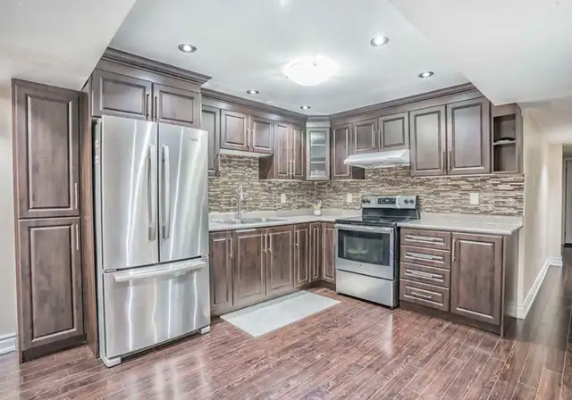 2 Bed Room Walkout Basement available for Rent in Brampton in Room Rentals & Roommates in Oakville / Halton Region - Image 5