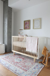 Lit de bébé + kit conversion / Haut de gamme / oeuf / Collection