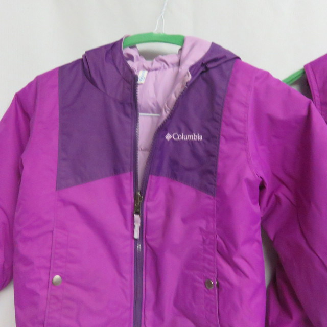 Columbia Girls 2 Pce Snowsuit Hot Pink Size 4 Years in Clothing - 4T in Red Deer - Image 3