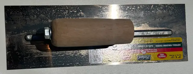 Richard 12" Stainless Steel Drywall Finishing Trowel  in Hand Tools in London - Image 4