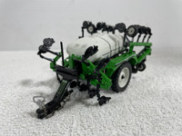 1/64 J&M 6026 Nutrient Applicator Die-Cast farm Toy