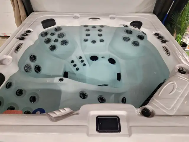 Hot Tubs & Swim Spas - in Stock & on Sale in Hot Tubs & Pools in Oshawa / Durham Region - Image 10
