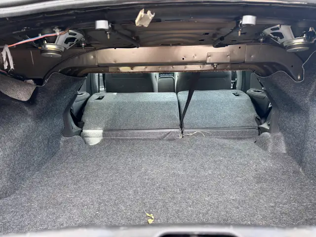 2010 Chevy Cobalt  in Cars & Trucks in St. Catharines - Image 7