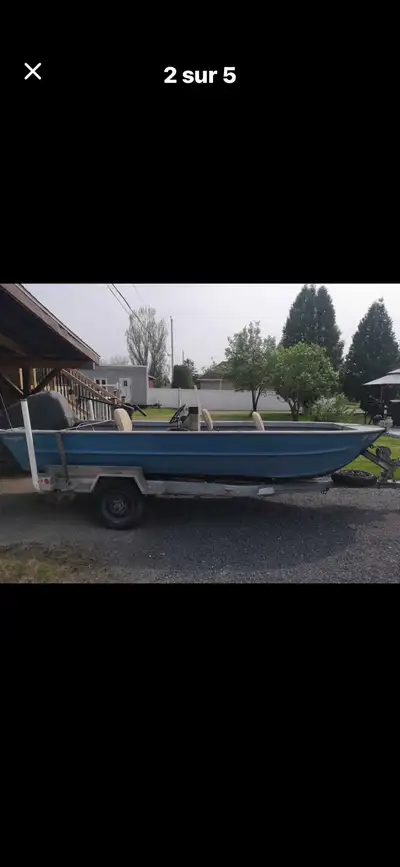 Cette chaloupe Grumman de 18 pieds est une embarcation robuste en aluminium, idéale pour vos sorties...