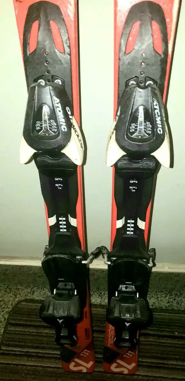 Skis Atomic Redster SL  131 cm. 95 $ in Ski in City of Montréal - Image 6