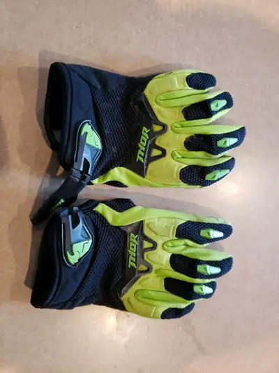 Thor motocross/Atv gloves youth small