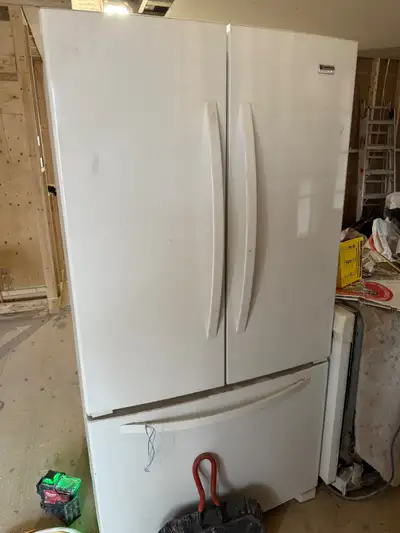 Refrigerator 36 po, View more