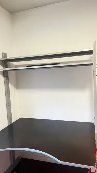 Bureau de travail avec étagères, View more