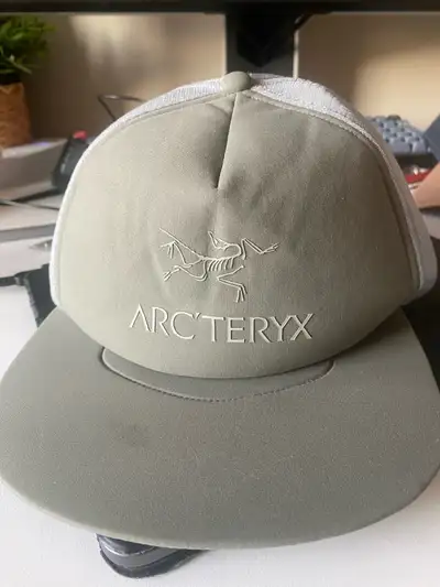 Arc’teryx Trucker Hat Gray & White Snapback, View more