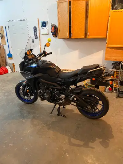 2018 Yamaha Tracer 900 847cc inline-triple heated grips Taller windscreen Low kms (15259) Bike is in...
