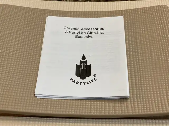 Partylite ~ Linen Pillar Holders ~ Brand New in Home Décor & Accents in Red Deer - Image 6
