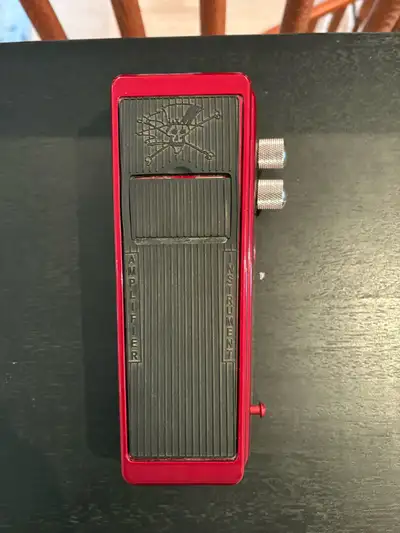 Slash SW95 Crybaby wah pedal, View more