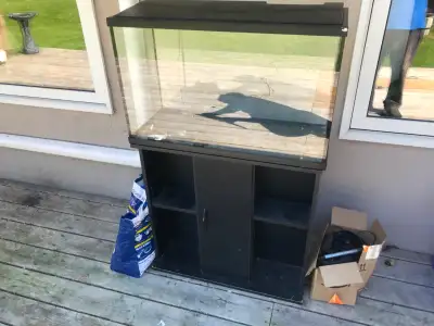 110 litre Fish Tank Includes Gravel Stand Filter Heater