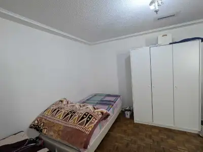 $400 ALL-INCLUSIVE | FEMALE ONLY | AUGUST 1ST - MOVE IN Shared Basement Room for Rent – Ideal for St...
