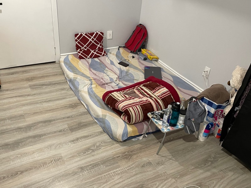 Sharing Room for rent Room Rentals & Roommates Barrie Kijiji