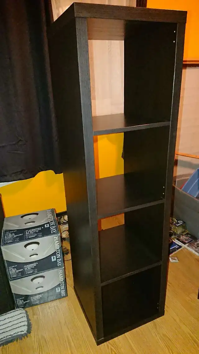 IKEA Expedit 5 cubes & Kallax 4 cubes shelf units in Bookcases & Shelving Units in Kitchener / Waterloo - Image 3
