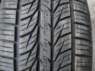 2 - 215/45/18 YOKOHAMA AVID with 75% tread for $160 2 - 245/60/18 KAPSEN with 80% tread for $150 2 -...