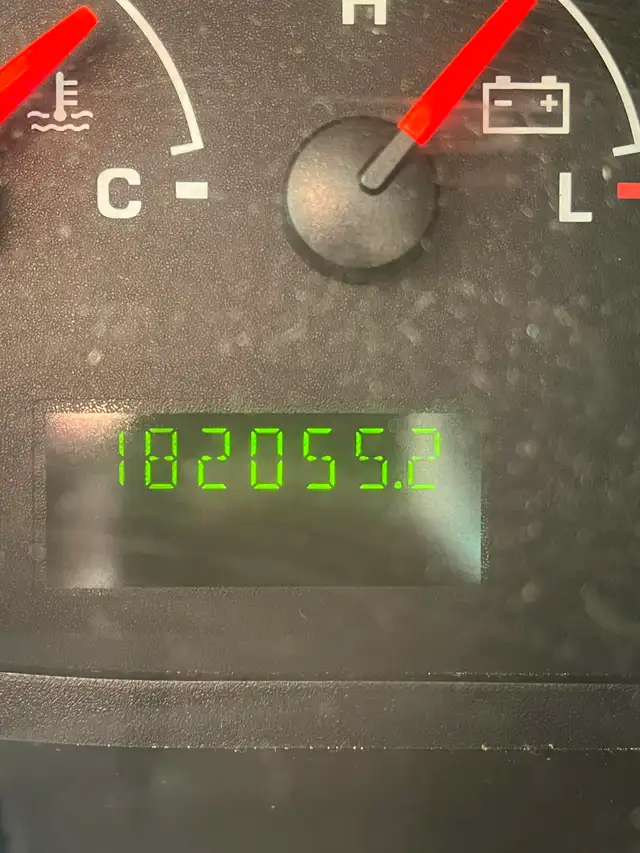 2004 FORD E250566535420957184005