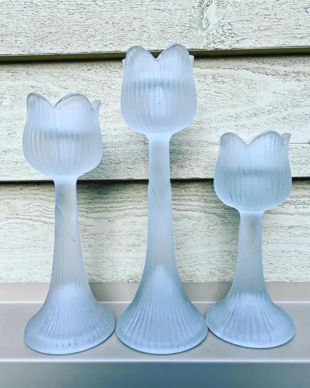 3 SCANDINAVIAN STYLE FROSTED GLASS CHANDELIERS Candelabra Tulip Shaped62863271375491124