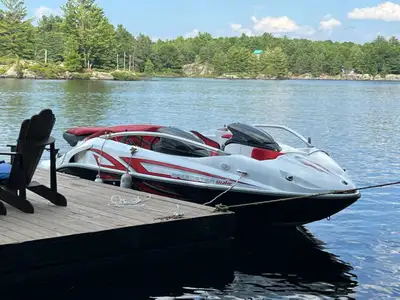Fast and crazy powerful boat (430HP - 2x215 Rotax). Trailer included. Cover included but has a few r...