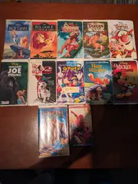 Plusieurs VHS de Walt Disney.
