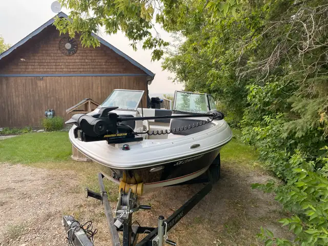 2009 Four Winns H180 in Powerboats & Motorboats in Regina - Image 3
