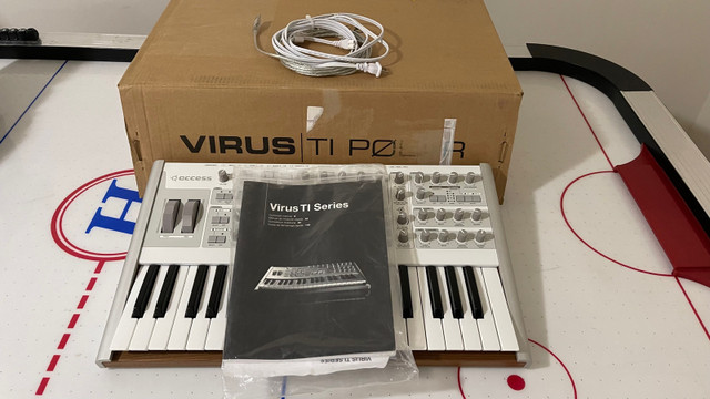 Access Virus TI2 Polar Synthesizer in Pianos & Keyboards in Windsor Region - Image 2