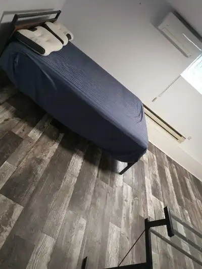 Grande chambre à louer – Shawinigan Grande chambre propre et spacieuse disponible dès maintenant. ✅...