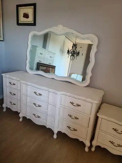French Provincial Bedroom set Included: 4 PIECE SET The Bedroom set has been completely refinished w...