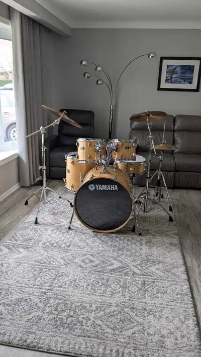 Yamaha Stage Custom Drum Set, View more