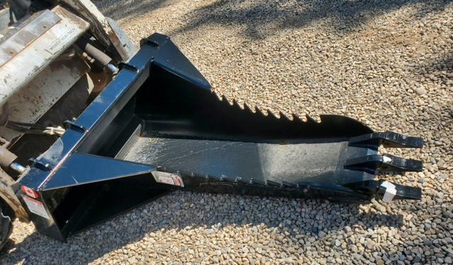 SKID STEER HEAVY DUTY STUMP BUCKET in Other in St. Albert