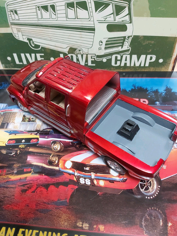 Diecast Cars &Trucks 1:24 th Scale 
F-650 in Toys & Games in Hamilton - Image 3
