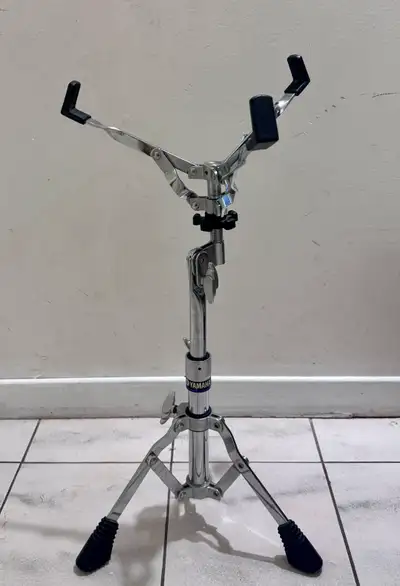 Yamaha SS850 Double Braced Snare Stand, View more